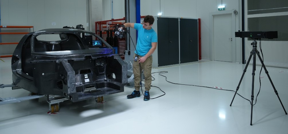 Ivan-Radicevic-quality-control-technician-of-Bugatti-Rimac-is-using-FreeScan-Trak-Pro2-for-monocoque-scanning