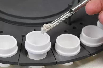 llproductstgasimpleoperationhl-llproductstgasimpleoperationcaptionweighing